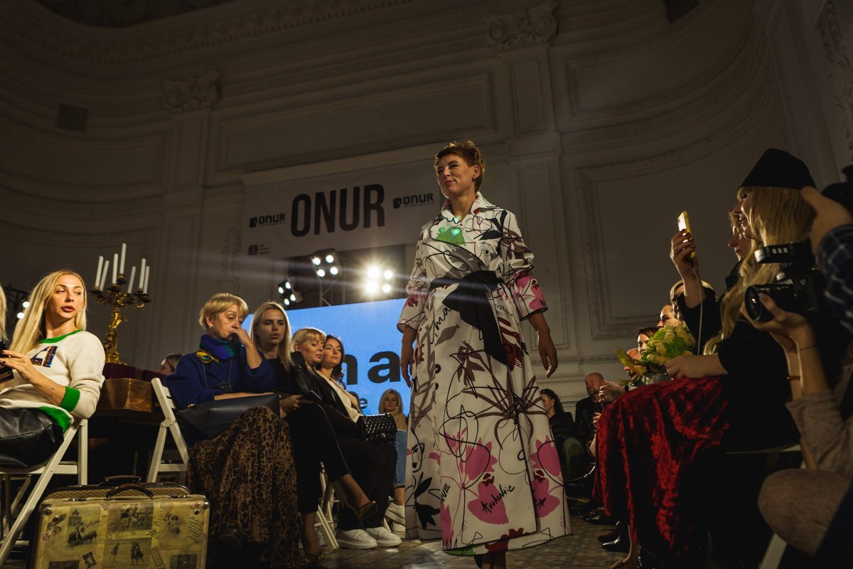 Девушки наглядно продемонстрировали, что выглядеть стильно и эффектно может каждая Девушки наглядно продемонстрировали, что выглядеть стильно и эффектно может каждая