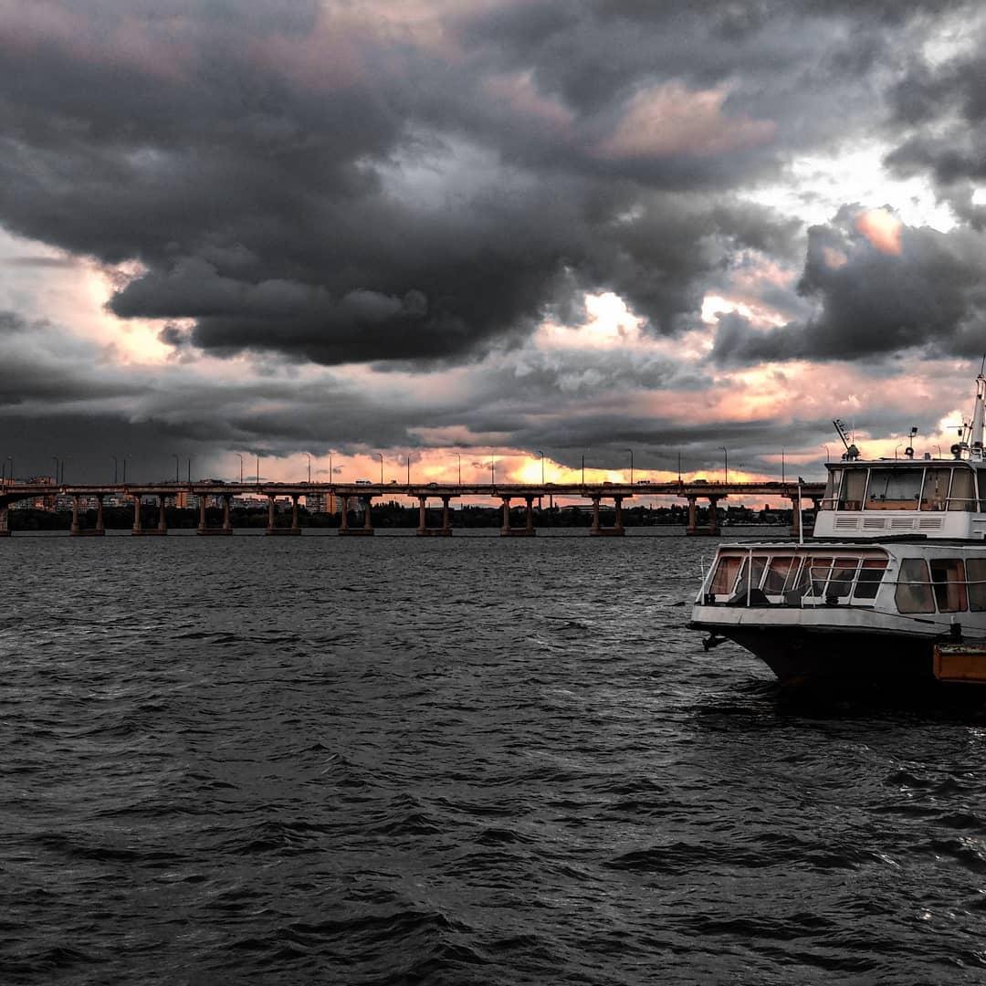 Небо злится. Фото: n.o.f.e.e.l