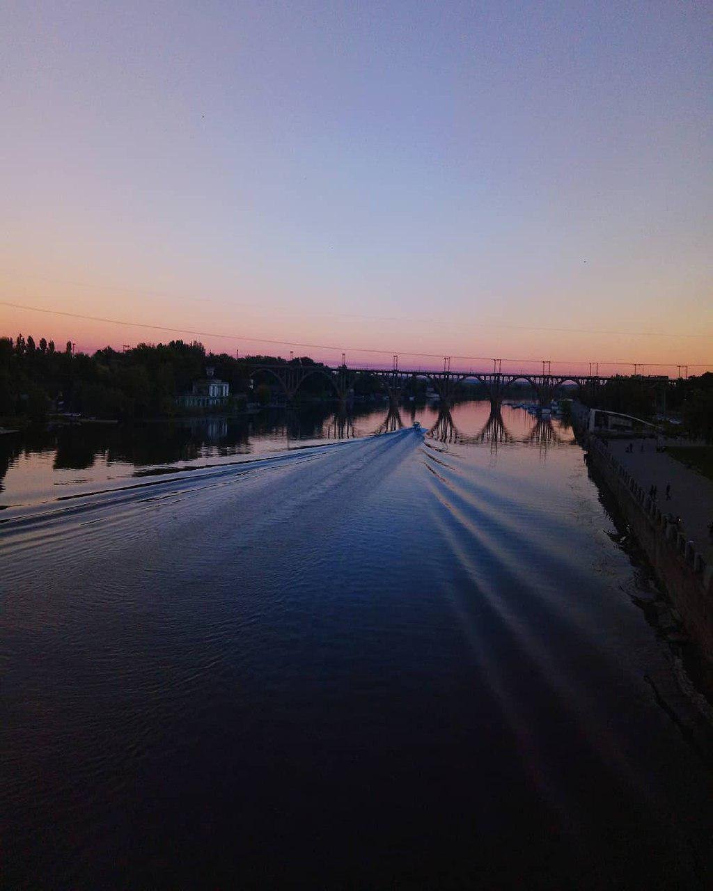 Рассекая вечность и темное небо. Фото: _oks_kramar_