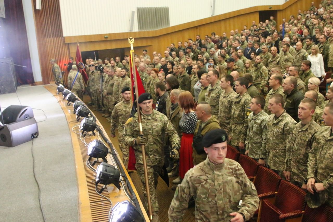 Благодаря вам Украина выстояла