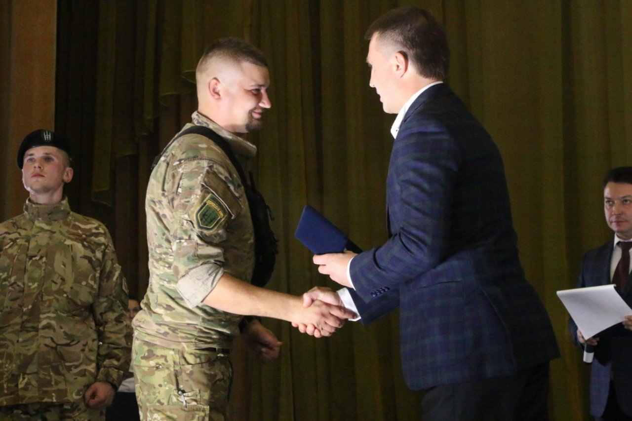 Благодаря вам Украина выстояла