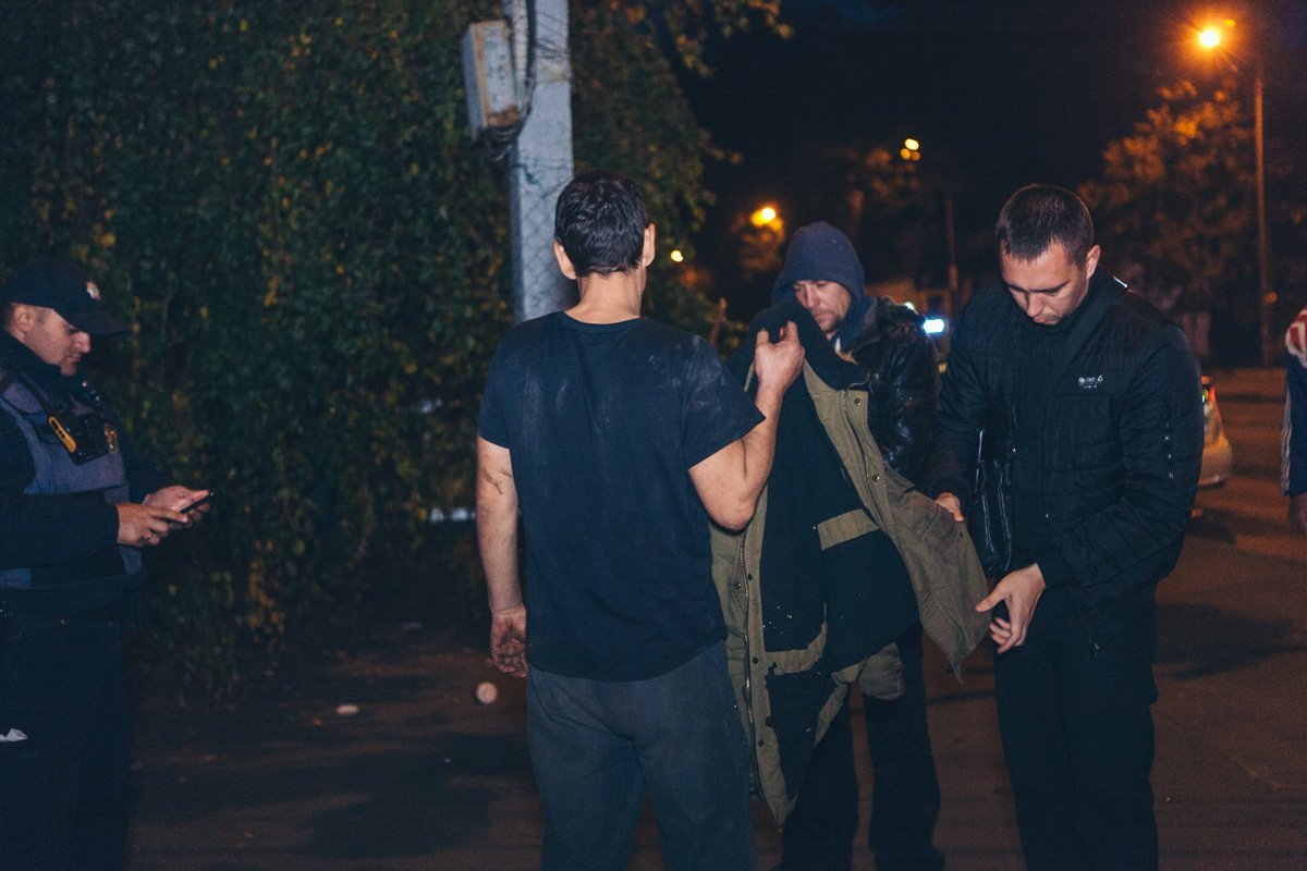 На место приехала следственно-оперативная группа