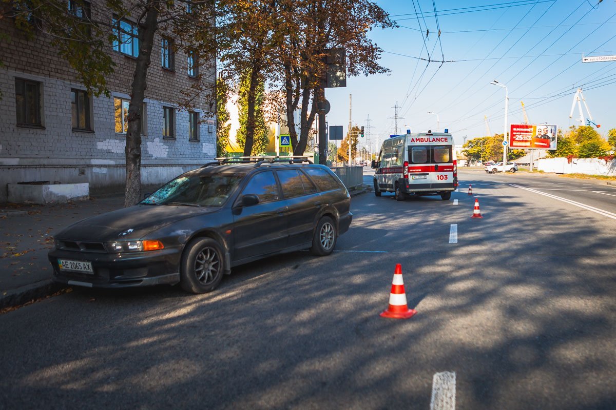 79-летний мужчина попал под колеса Mitsubishi 79-летний мужчина попал под колеса Mitsubishi
