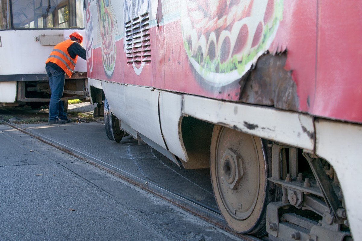 В момент аварии в салоне находились люди В момент аварии в салоне находились люди