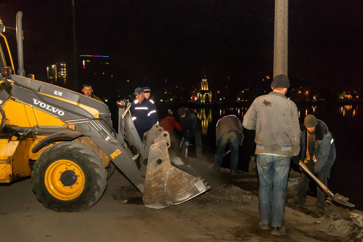Помешать ремонту на новой полосе могут только погодные условия