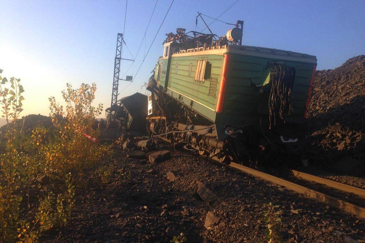 Авария произошла недалеко от Анновского карьера в Криворожском районе Авария произошла недалеко от Анновского карьера в Криворожском районе