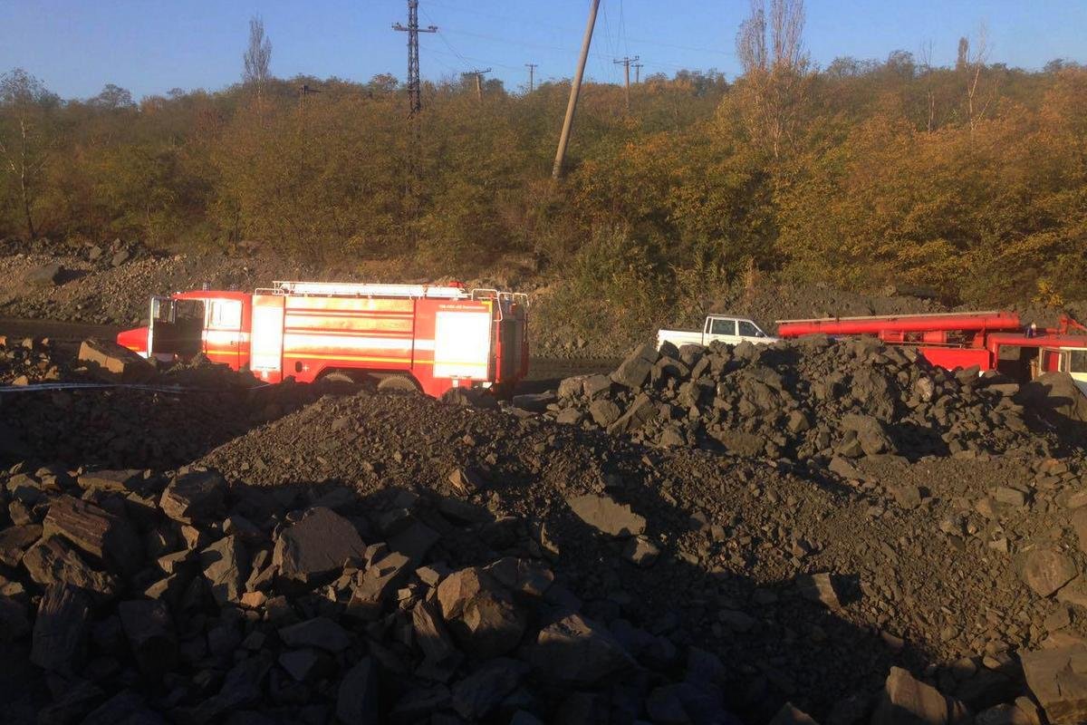 В данный момент спецслужбы работают на месте происшествия В данный момент спецслужбы работают на месте происшествия