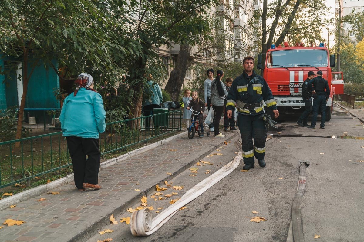 На место происшествия сразу же направили спасателей 18-й пожарно-спасательной части