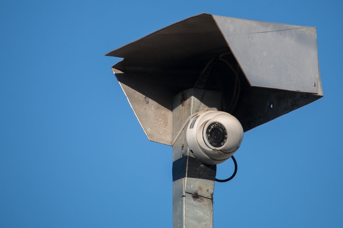 Место продажи хорошо охраняется