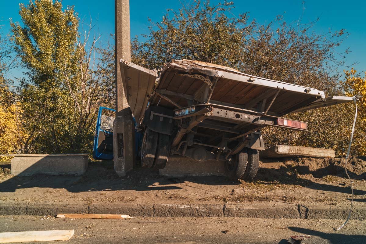 Газель "зависла" на обочине Газель "зависла" на обочине