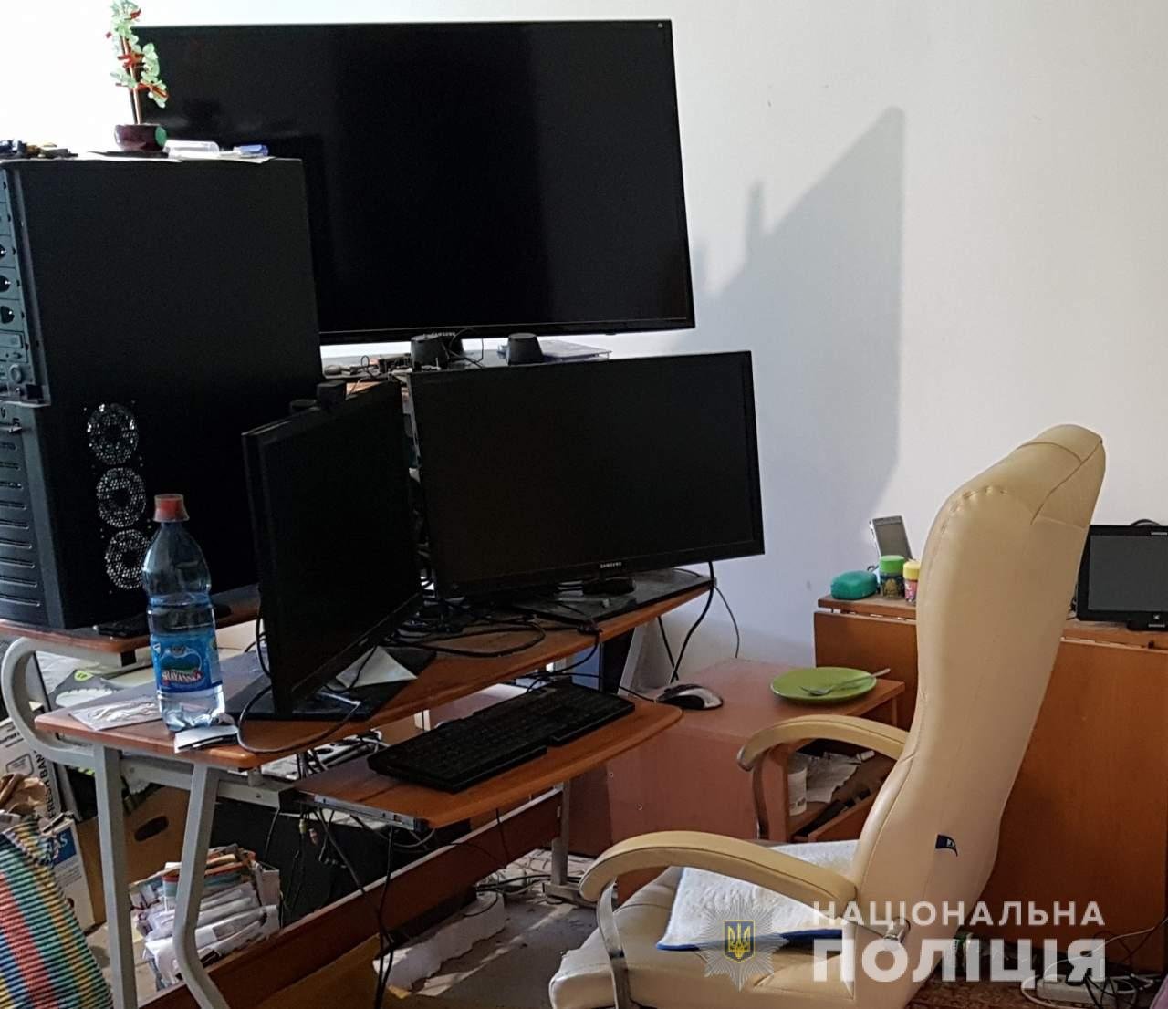 В Днепре мужчина торговал детской порнографией