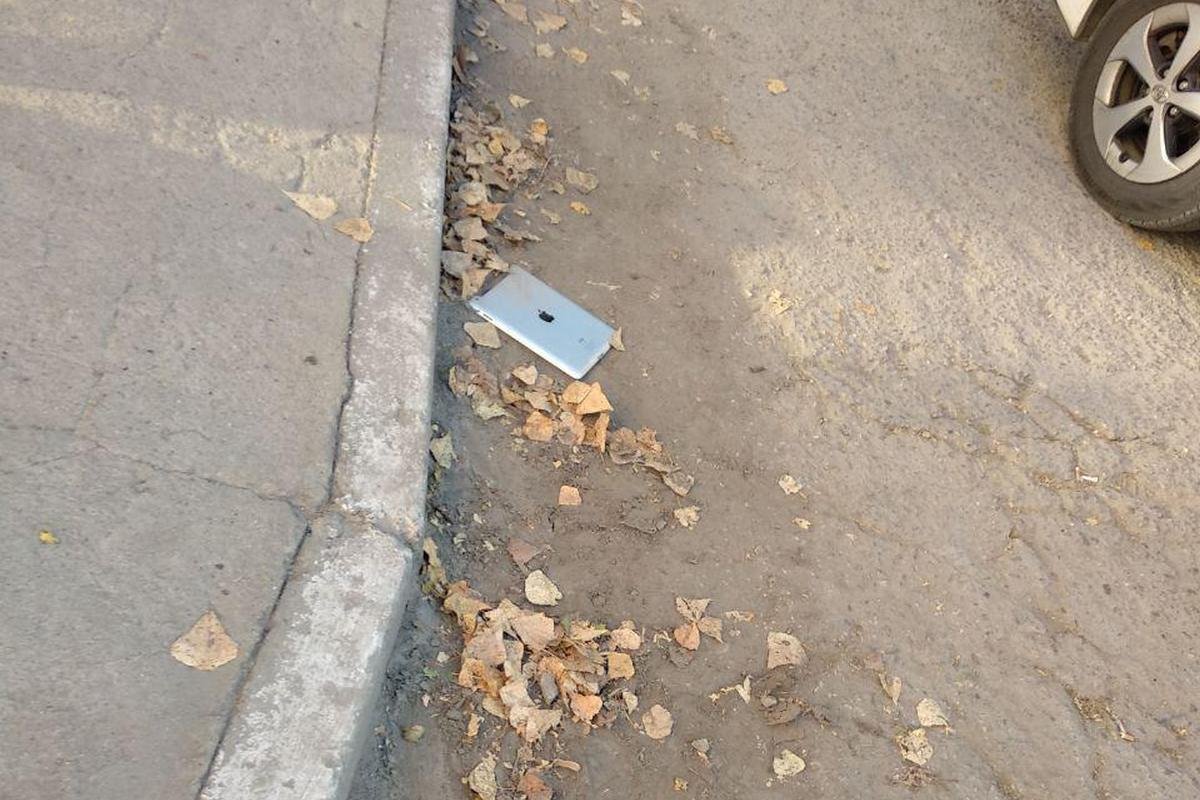 Под футболкой у мужчины нашелся тот самый iPad Под футболкой у мужчины нашелся тот самый iPad