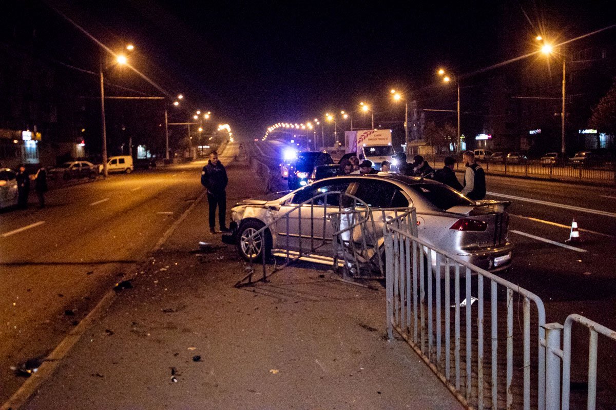 Водитель авто не пострадал Водитель авто не пострадал