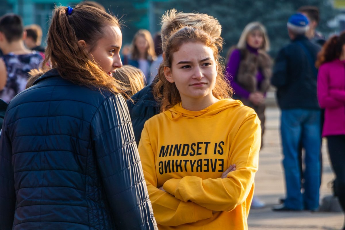 Недоверчиво смотрят на своих соперников