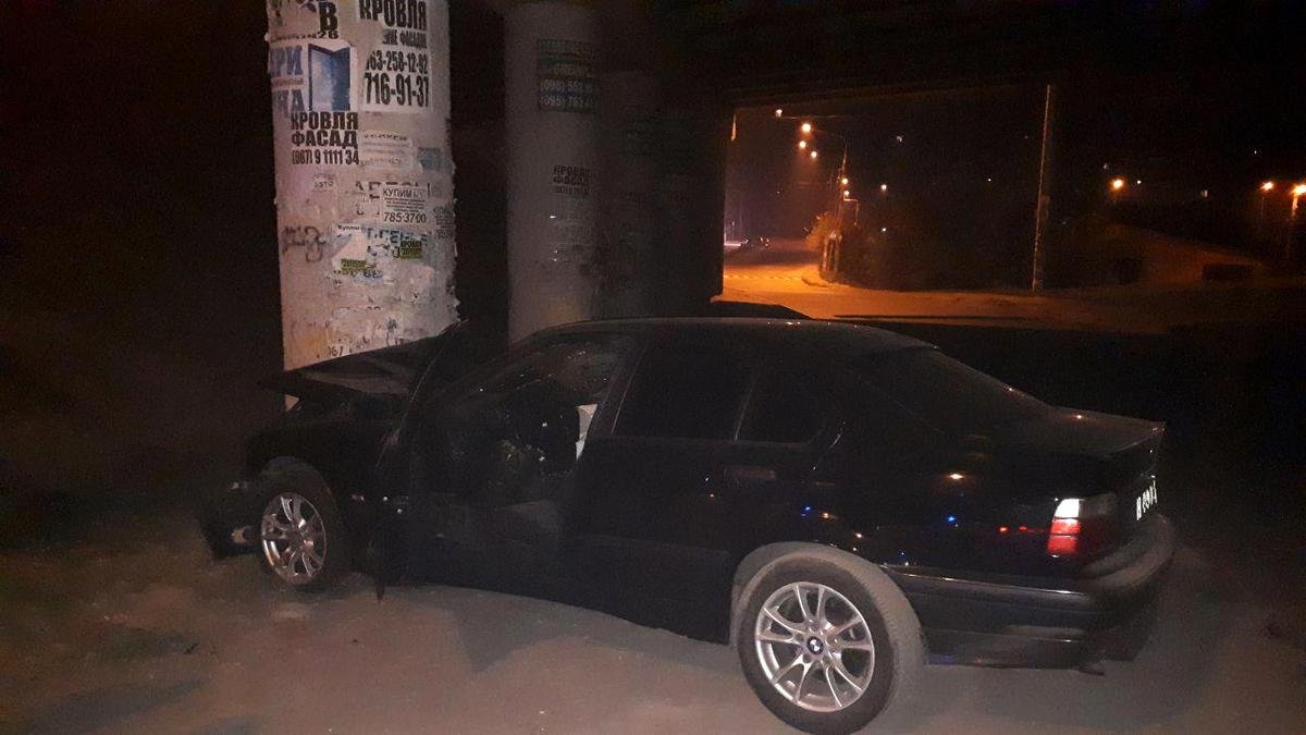 Предварительно, водитель не справилась с управлением