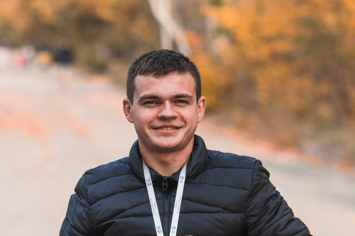 Андрюша. 25 годиков. Близнецы