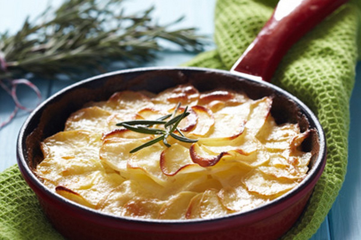 Полезные и вкусные рецепты: как приготовить картофельный гратен с белым вином 1