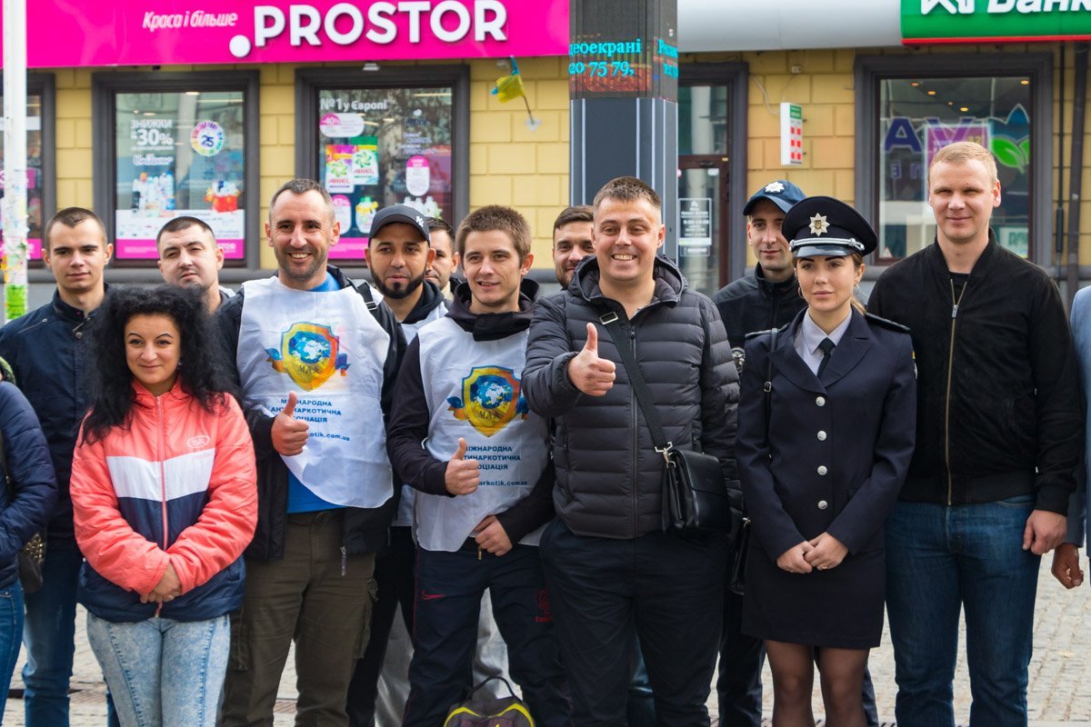 В акции приняли участие десятки людей В акции приняли участие десятки людей