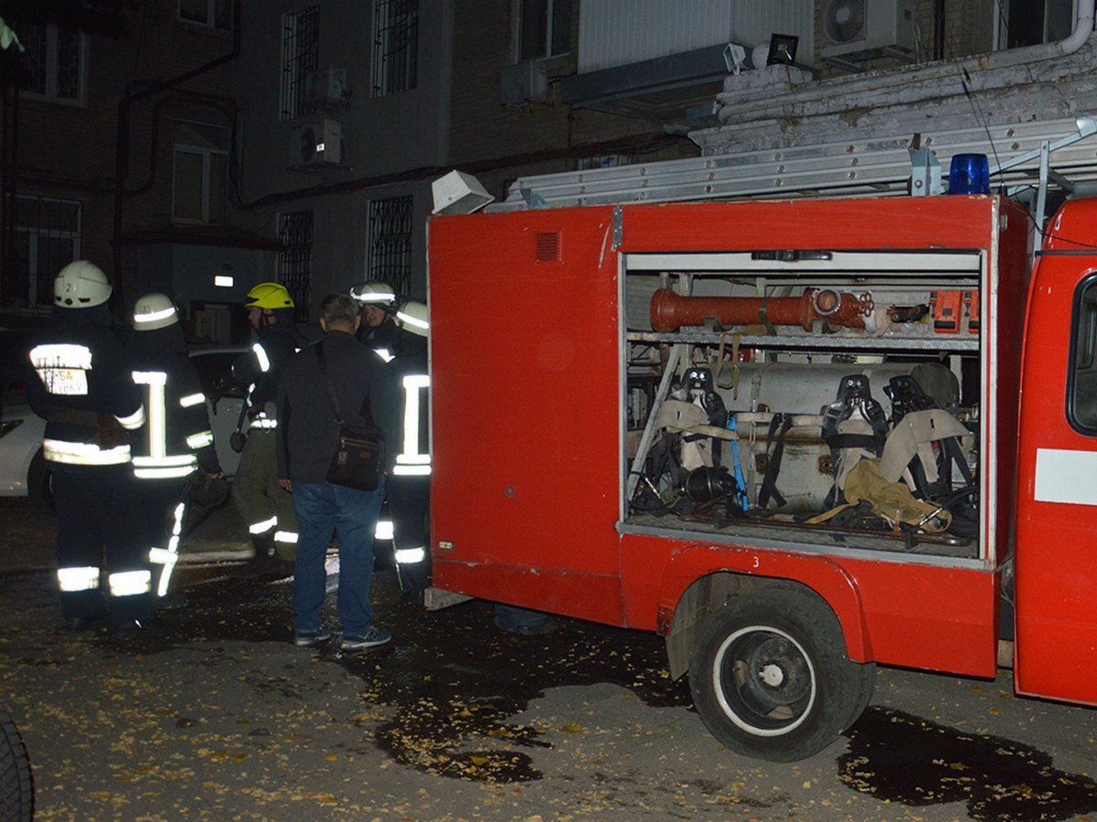 На адрес направили 2 части ГСЧС На адрес направили 2 части ГСЧС