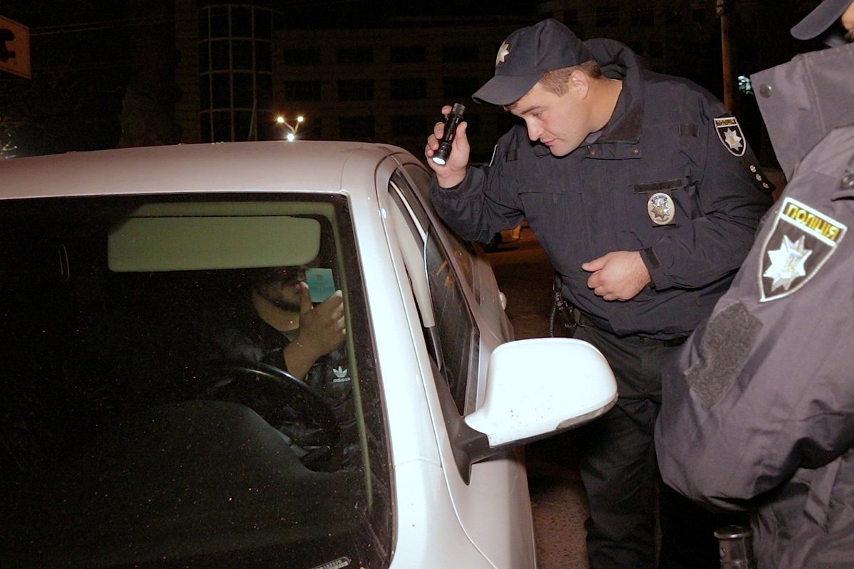 Из документов у мужчины был с собой только старый студенческий билет