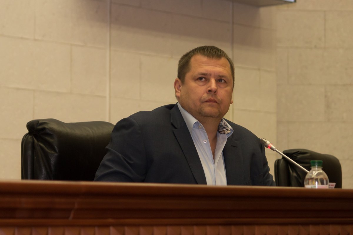 С надеждой глядя в светлое будущее С надеждой глядя в светлое будущее