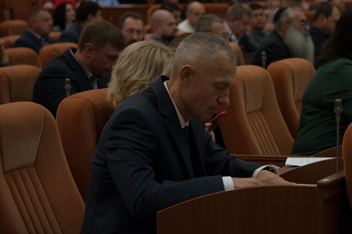 Как-то текст по-дебильному написан Как-то текст по-дебильному написан