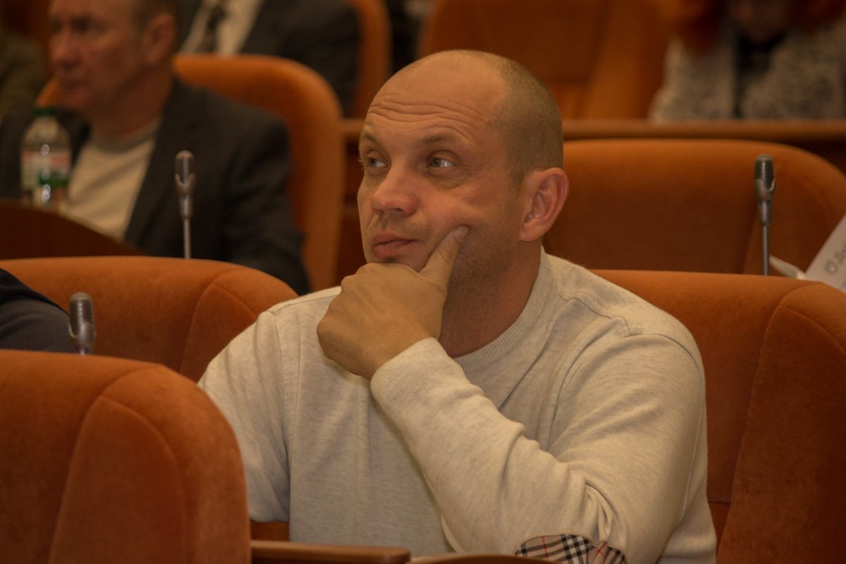Сейчас бы на речку, да за карпиками Сейчас бы на речку, да за карпиками
