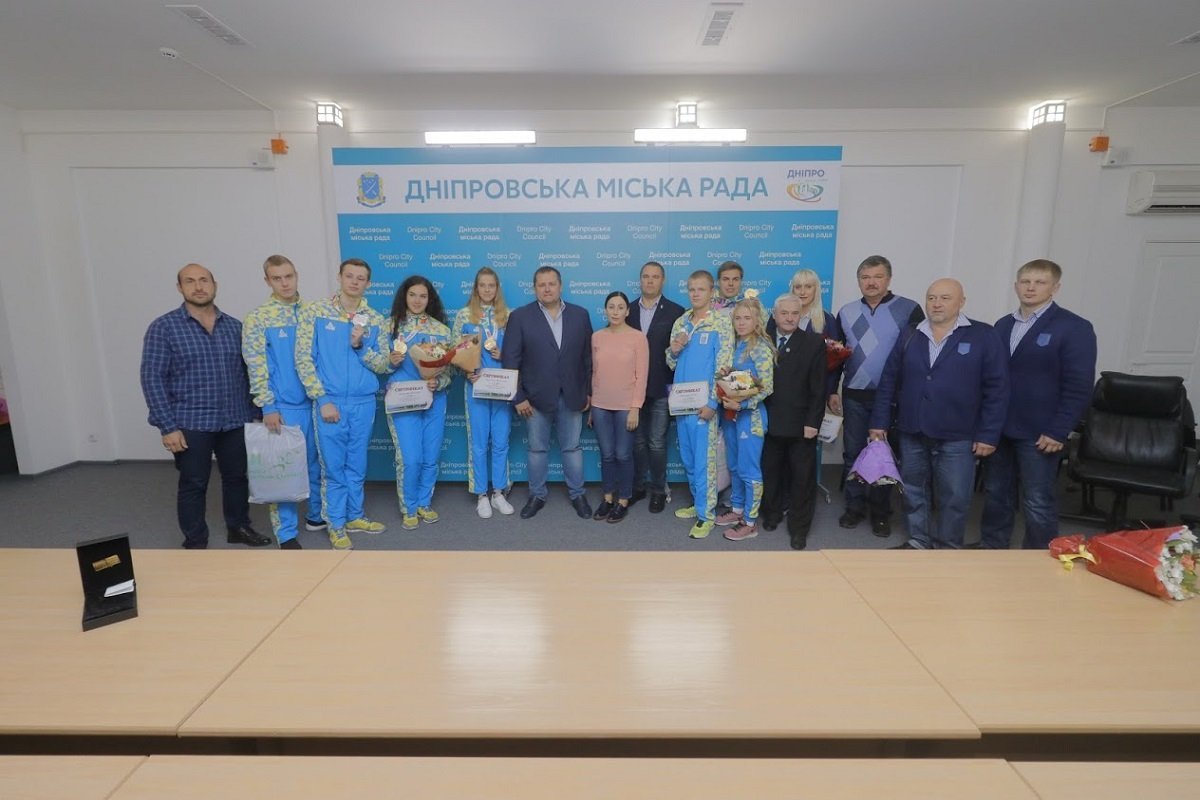 В Днепре Филатов наградил чемпионов и призеров III Летних юношеских Олимпийских игр 2
