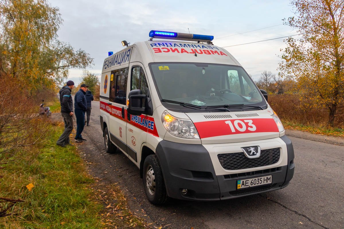 Около 7:40 на выезде из Днепра, возле поселка Обуховка случилось ДТП