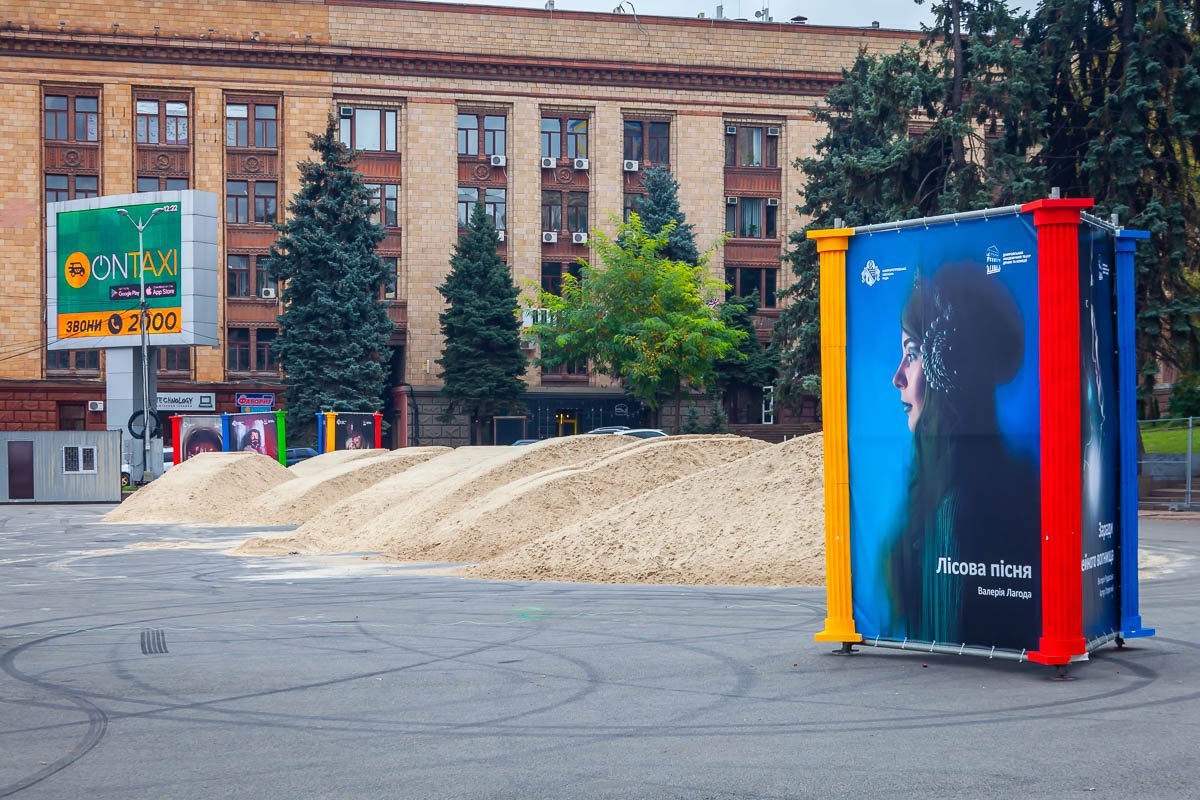 Уже привезли стройматериалы