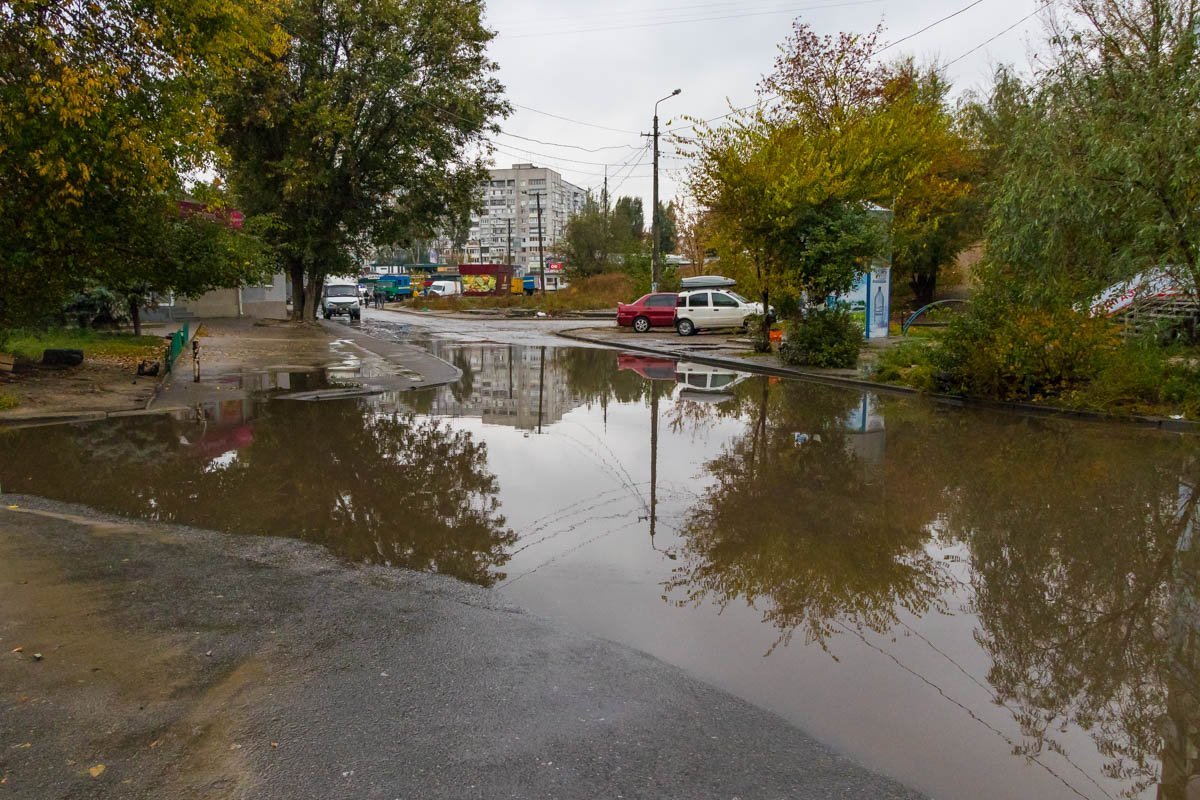 Левобережное море