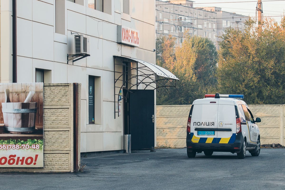 Дорогу перекрыли из-за сообщения о минировании Дорогу перекрыли из-за сообщения о минировании