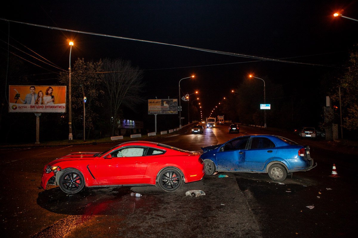 Авария произошла приблизительно в 20:00 Авария произошла приблизительно в 20:00