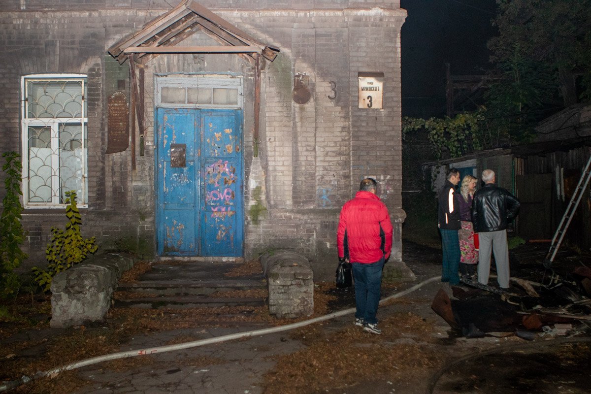 Пожар произошел на улице Маяковского,3 Пожар произошел на улице Маяковского,3