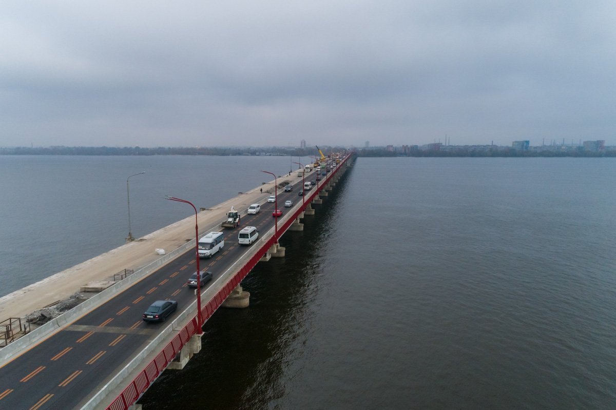 Мост устремился в бесконечность Мост устремился в бесконечность