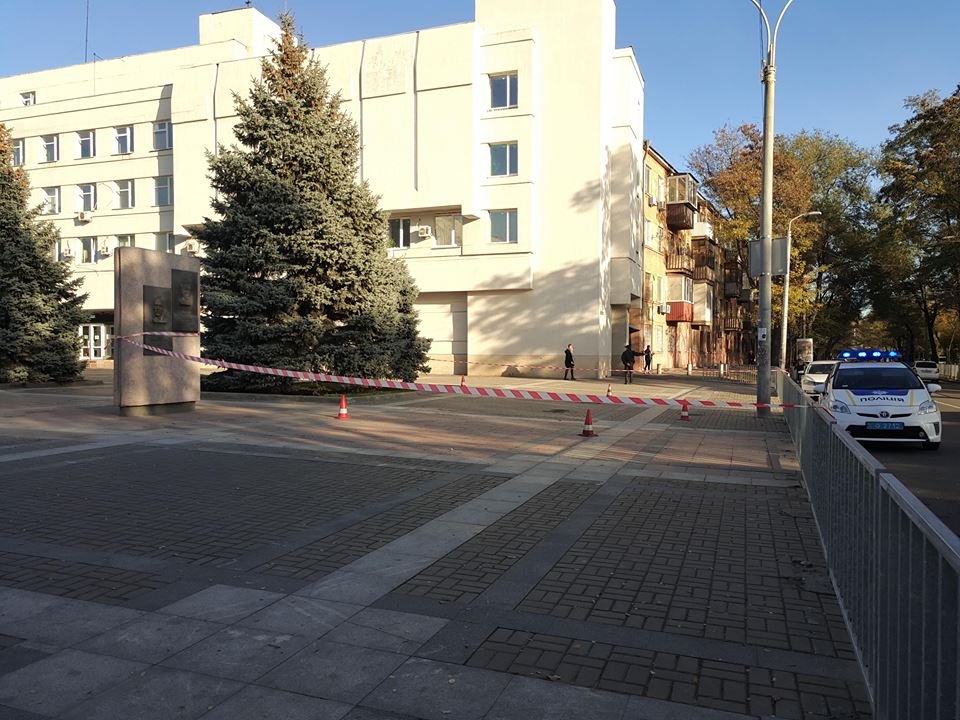 В Днепре продолжают "минировать" объекты В Днепре продолжают "минировать" объекты