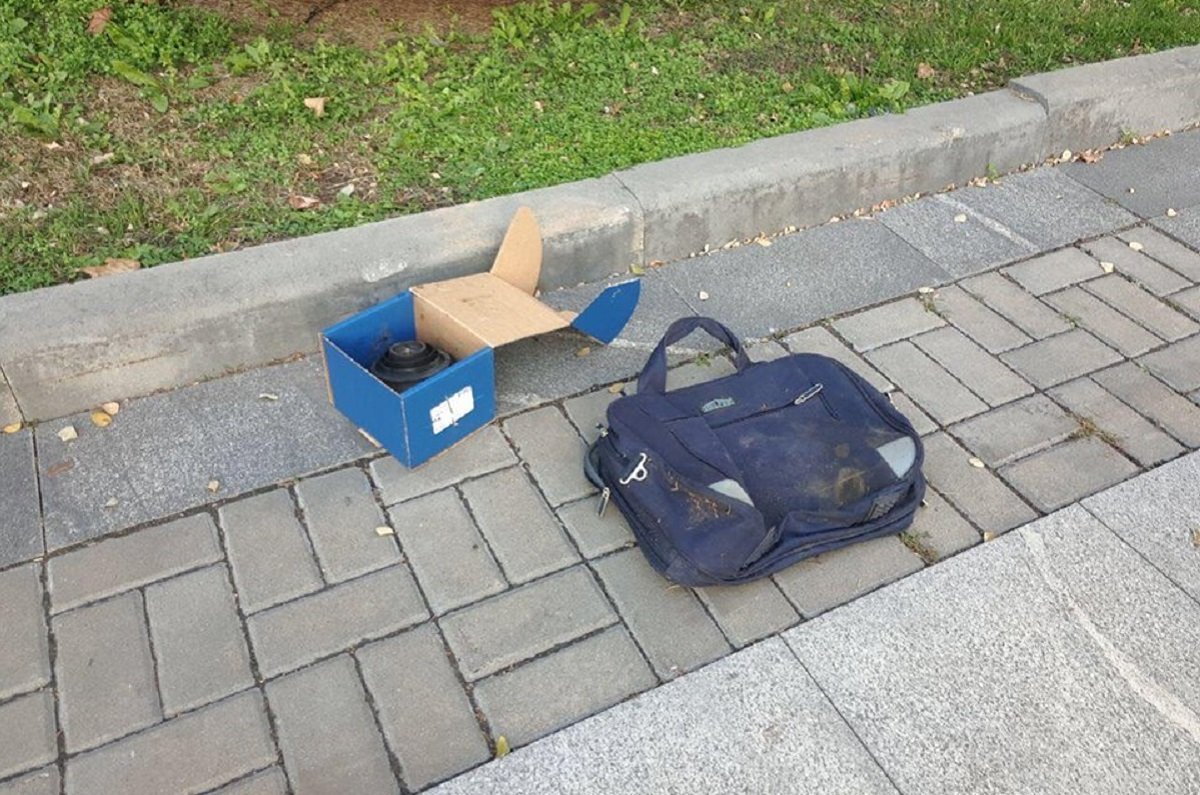 Также на ветках нашли сумку, но в ней тоже ничего не было Также на ветках нашли сумку, но в ней тоже ничего не было