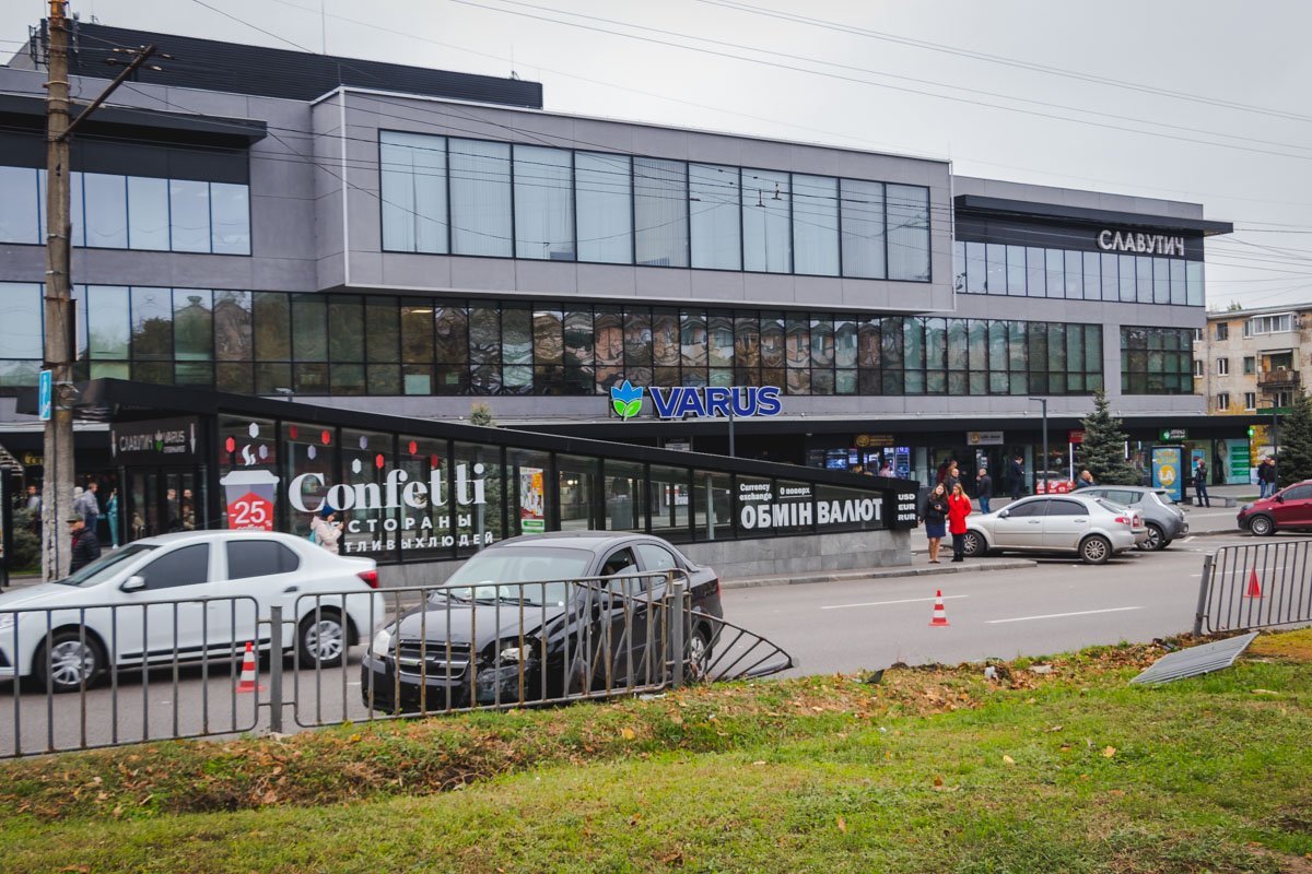 На месте работает патрульный экипаж, детали инцидента выясняются На месте работает патрульный экипаж, детали инцидента выясняются