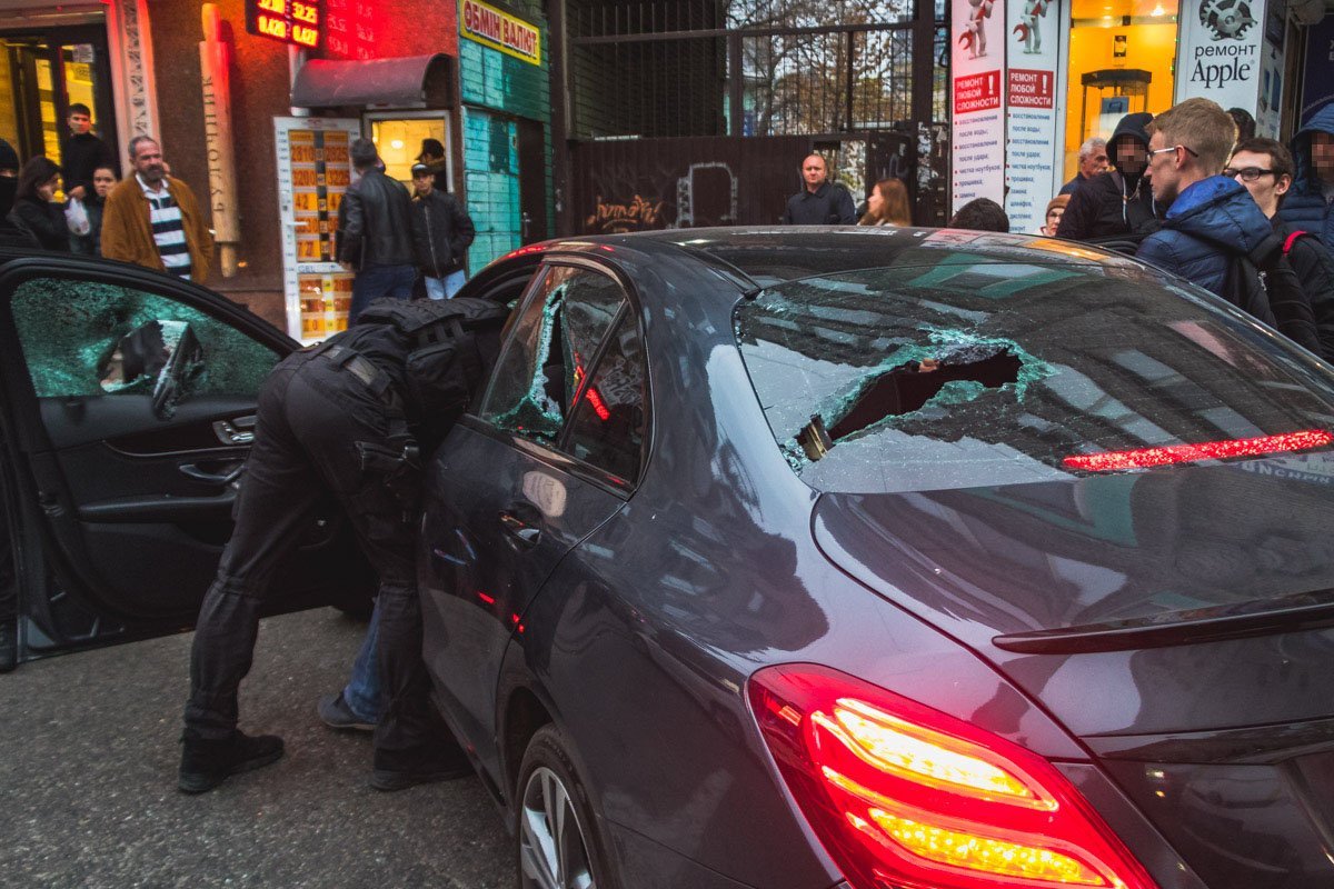 Никаких официальных комментариев от правоохранителей на счет ситуации в данный момент нет