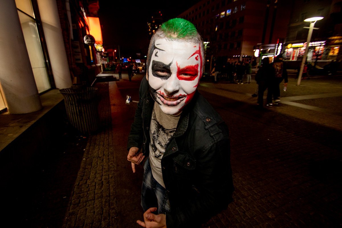 Сигарету дай