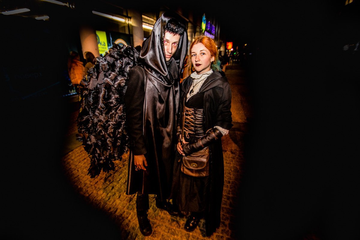 Яркие костюмы