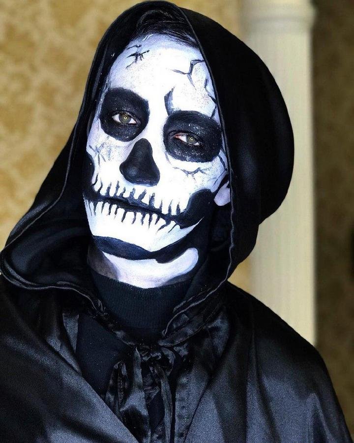 Выглядит так, будто умер дважды