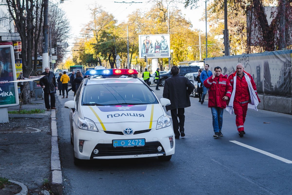 Из здания суда эвакуировали около 60 человек, которые находились внутри Из здания суда эвакуировали около 60 человек, которые находились внутри