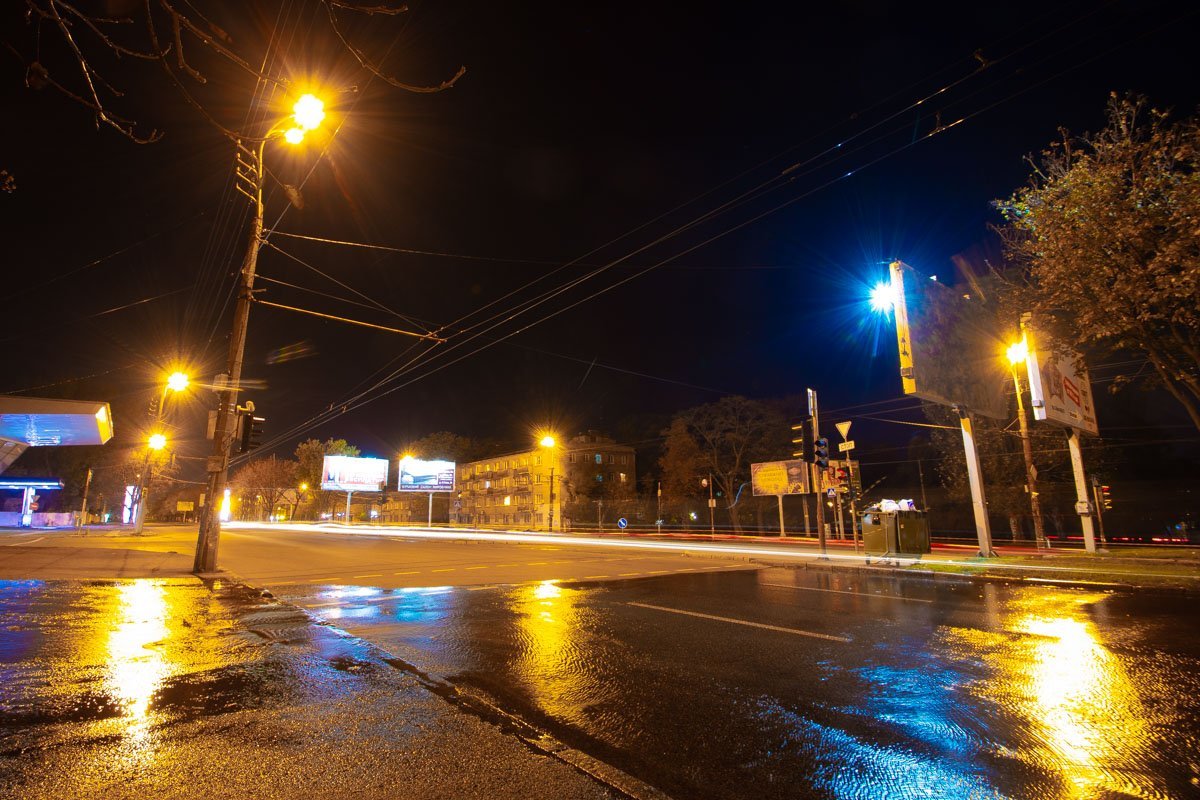 Советуем водителям быть осторожными на этом участке дороги Советуем водителям быть осторожными на этом участке дороги