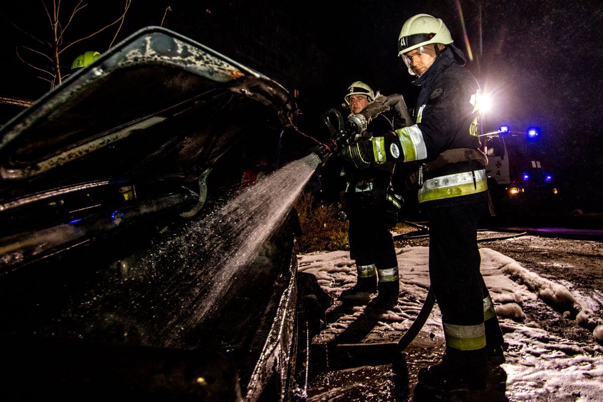 На месте работали спасатели 4-й части ГСЧС