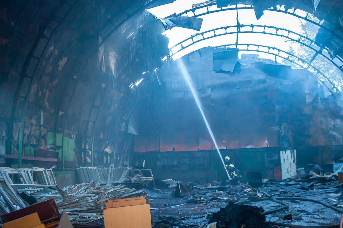 Ликвидация пожара заняла около часа  Ликвидация пожара заняла около часа