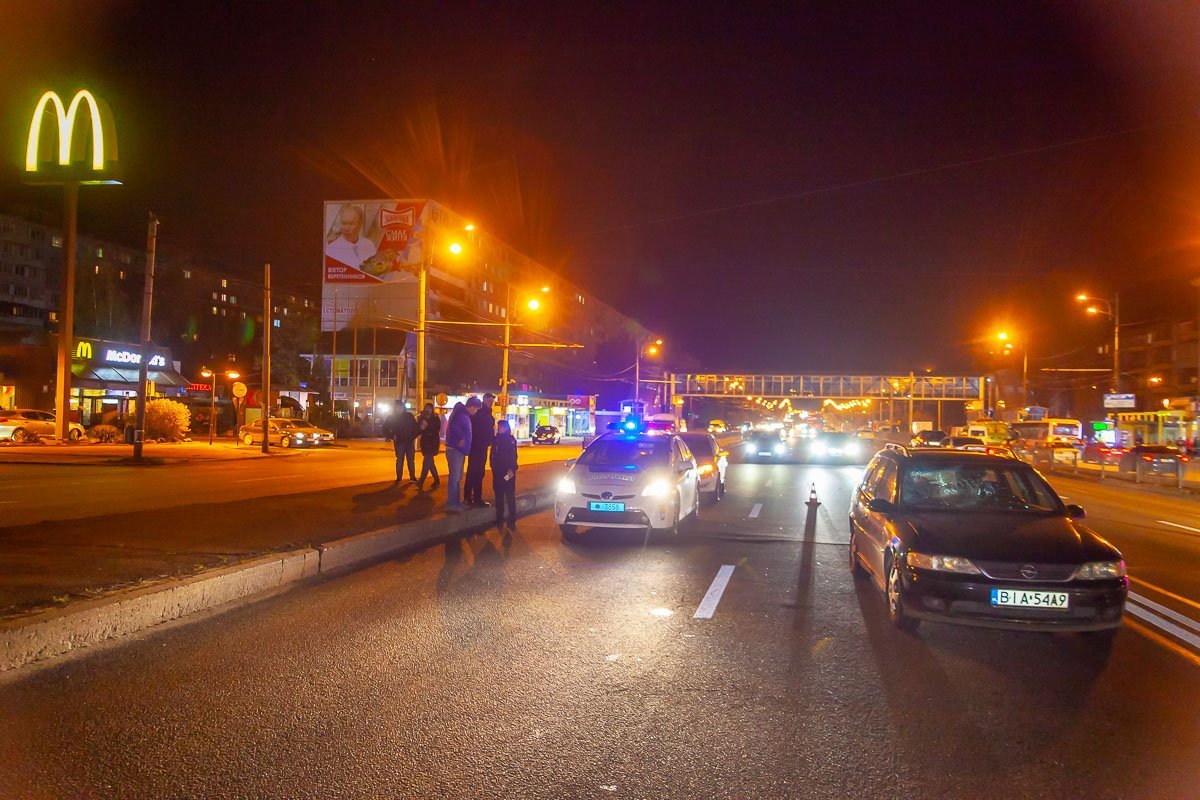 Движение транспорта не затруднено Движение транспорта не затруднено
