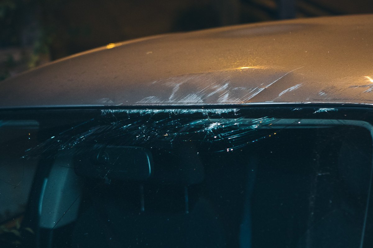 Водитель не справился с управлением и чуть не "вылетел" в обрыв Водитель не справился с управлением и чуть не "вылетел" в обрыв