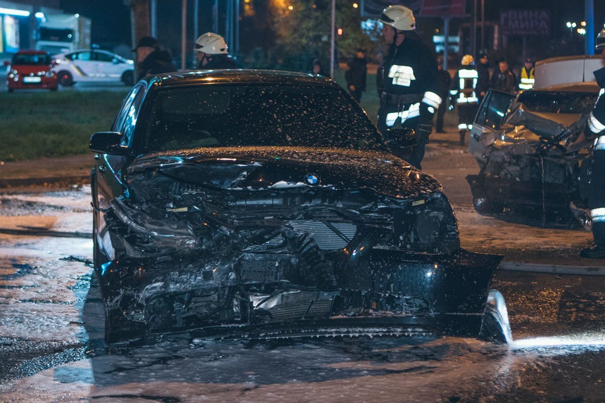 Водитель на BMW пытался скрыться от полиции, в результате чего устроил ДТП Водитель на BMW пытался скрыться от полиции, в результате чего устроил ДТП