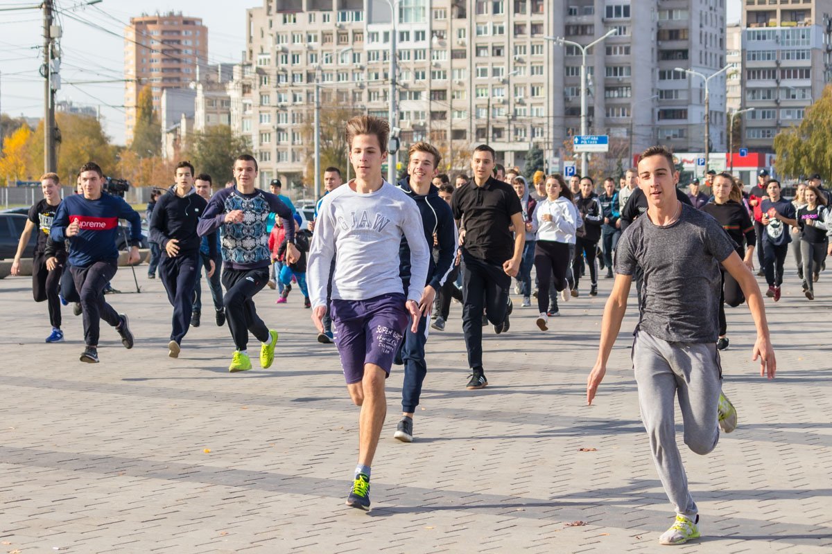 Самые активные побежали вперед